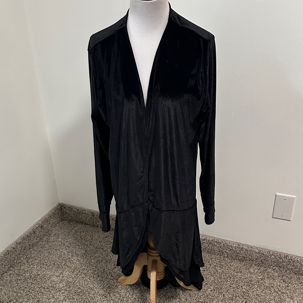 😊 NWOT Urban Coco Velour & Chiffon Duster